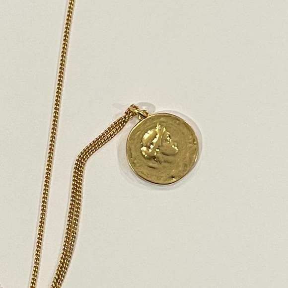 Like new Madewell Vintage Gold Ancient Coin Necklace - 18.5"-21.5" - Picture 3 of 4
